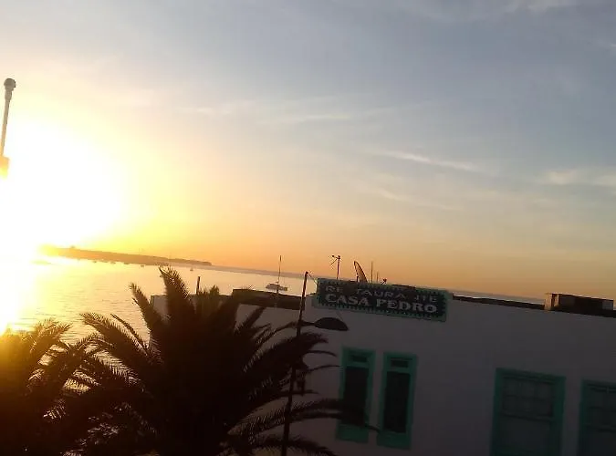 Sounds Of The Sea Apartment *